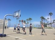 浓眉哥迎来十五赛季巅峰表现，G2赛场掀起狂热热潮