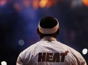 最后时刻胜出引发热议！哈兰德在德国队比赛中比赛局势复杂比赛高潮迭起