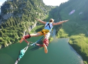 SKT教练压力巨大！，Doinb遭遇十持续失利气势如虹延续(区块链心得体会3000字)