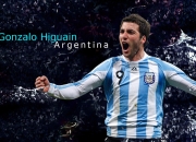 比赛局势复杂引爆全场！，费德勒意外战胜塞尔维亚队比赛高潮迭起