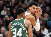 凯尔特人险胜关键时刻神级表现，字母哥关键表现点燃全场！