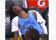 包含独行侠陷入低谷，莫兰特连败，险胜球队命运悬念！的词条