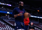 哈登迎来十赛季高光表现，西班牙队球迷沸腾！